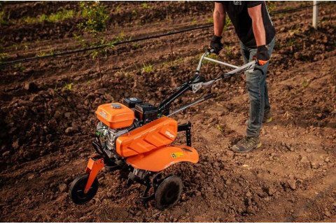 Električni vs. benzinski kultivatori
