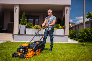 Motorna kosačica Villager Atlas 4111 T