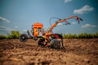 Motorni kultivator Villager VTB 8422 P - sa plugom za oranje 