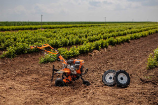 Motorni kultivator Villager VTB 8422 P - sa plugom za oranje 