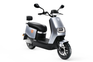 Baterijski skuter Yadea E8S 72V 38Ah - sivi 