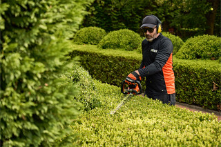 Akumulatorski trimer za živu ogradu Echo DHC-2200R 