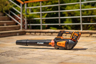 Fuse akumulatorski duvač za lišće VBV 2440 