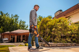 Fuse akumulatorski duvač za lišće VBV 2440 