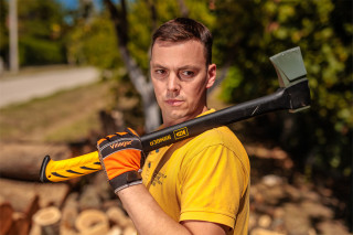 Sekira za cepanje 2350g Bomber 