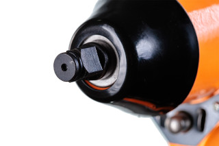 Pneumatski odvijač sa kompletom gedora Villager VAT VPI 312 