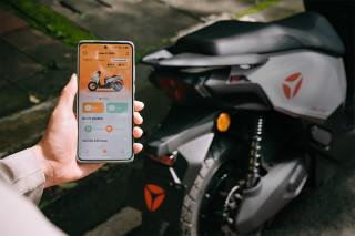 Baterijski skuter Yadea Velax 72V 30Ah Li - sivi 