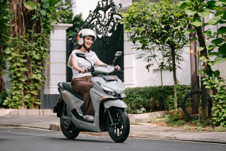 Baterijski skuter Yadea Velax 72V 30Ah Li - sivi 