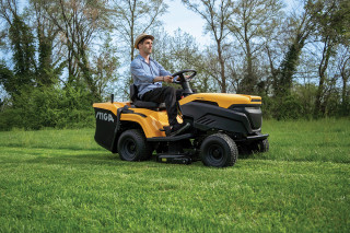 Akumulatorska traktor kosačica Stiga Estate 384 E ePower Pro 