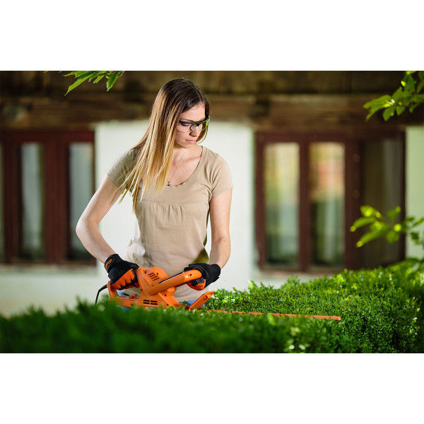 Električni trimer za živu ogradu VHT 500 