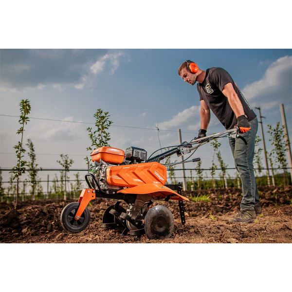 Motorni kultivator Villager Prime VTB 842 