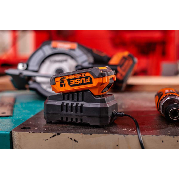 Fuse set baterija 1.5Ah + punjač 2.4A