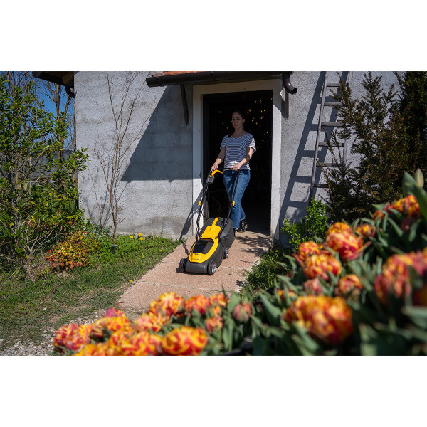 Akumulatorska kosačica Stiga Collector 132 AE 