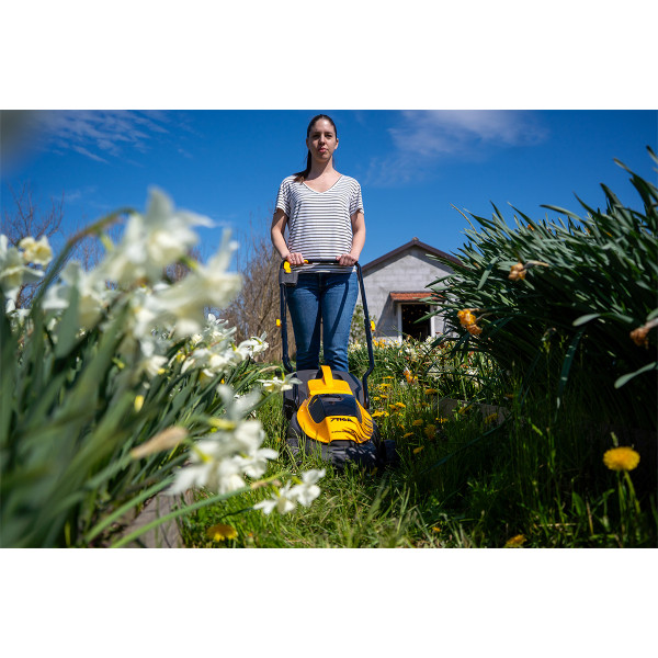 Akumulatorska kosačica Stiga Collector 132 AE 