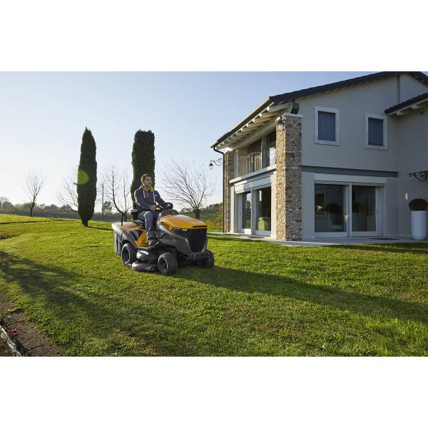 Traktor kosačica Stiga Estate 9122 W 