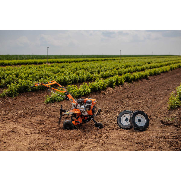 Motorni kultivator Villager VTB 8422 P - sa plugom za oranje 