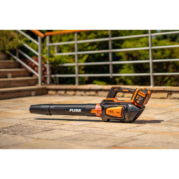 Fuse akumulatorski duvač za lišće VBV 2440 