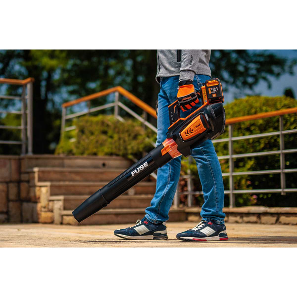 Fuse akumulatorski duvač za lišće VBV 2440 