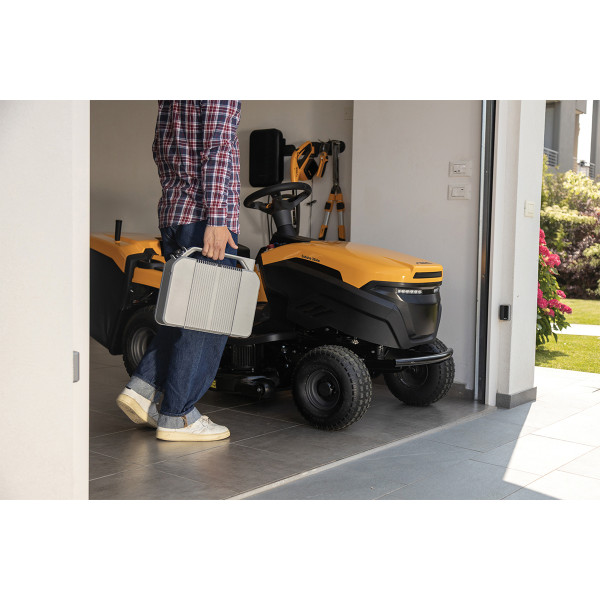 Akumulatorska traktor kosačica Stiga Estate 384 E ePower Pro 