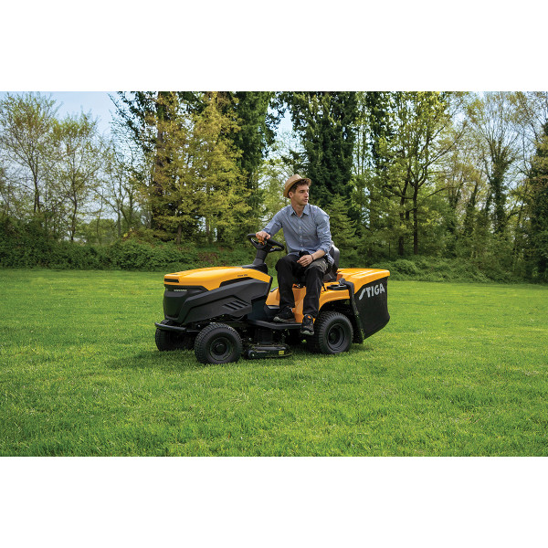 Akumulatorska traktor kosačica Stiga Estate 384 E ePower Pro 