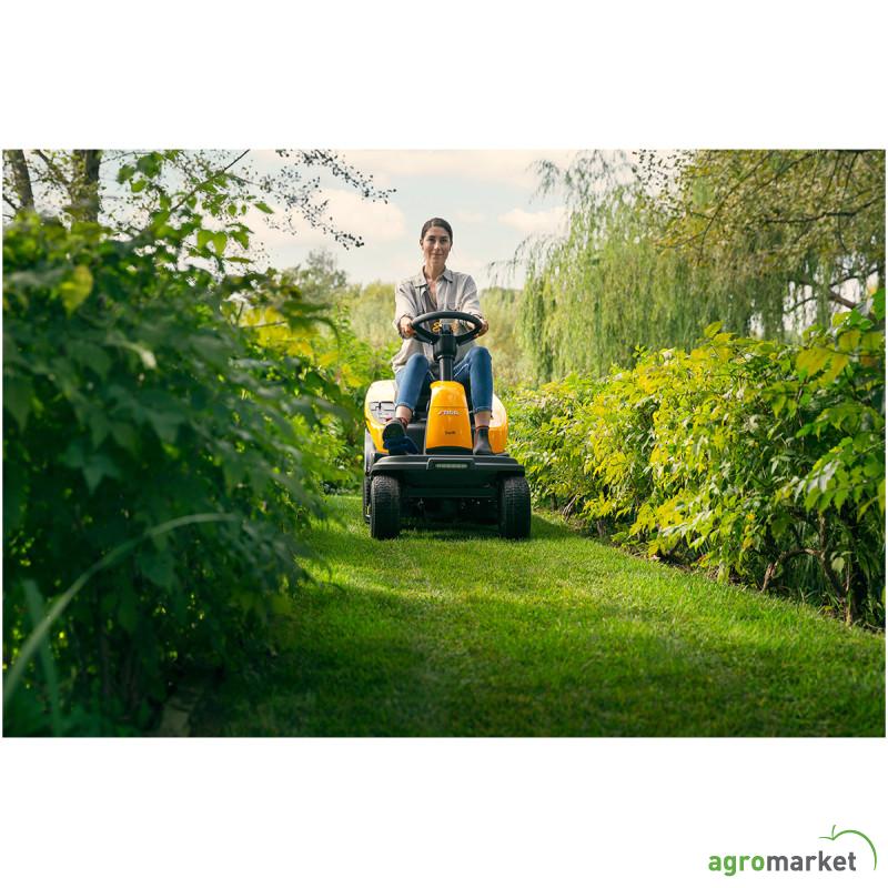 Akumulatroski traktor Stiga Swift 372e 