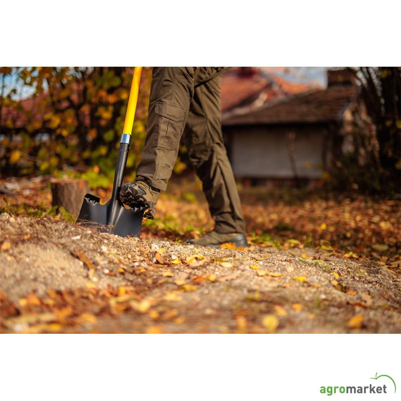 Lopata kvadratna sa fiberglass drškom Bomber 