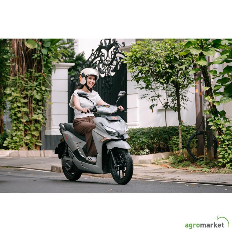 Baterijski skuter Yadea Velax 72V 30Ah Li - sivi 